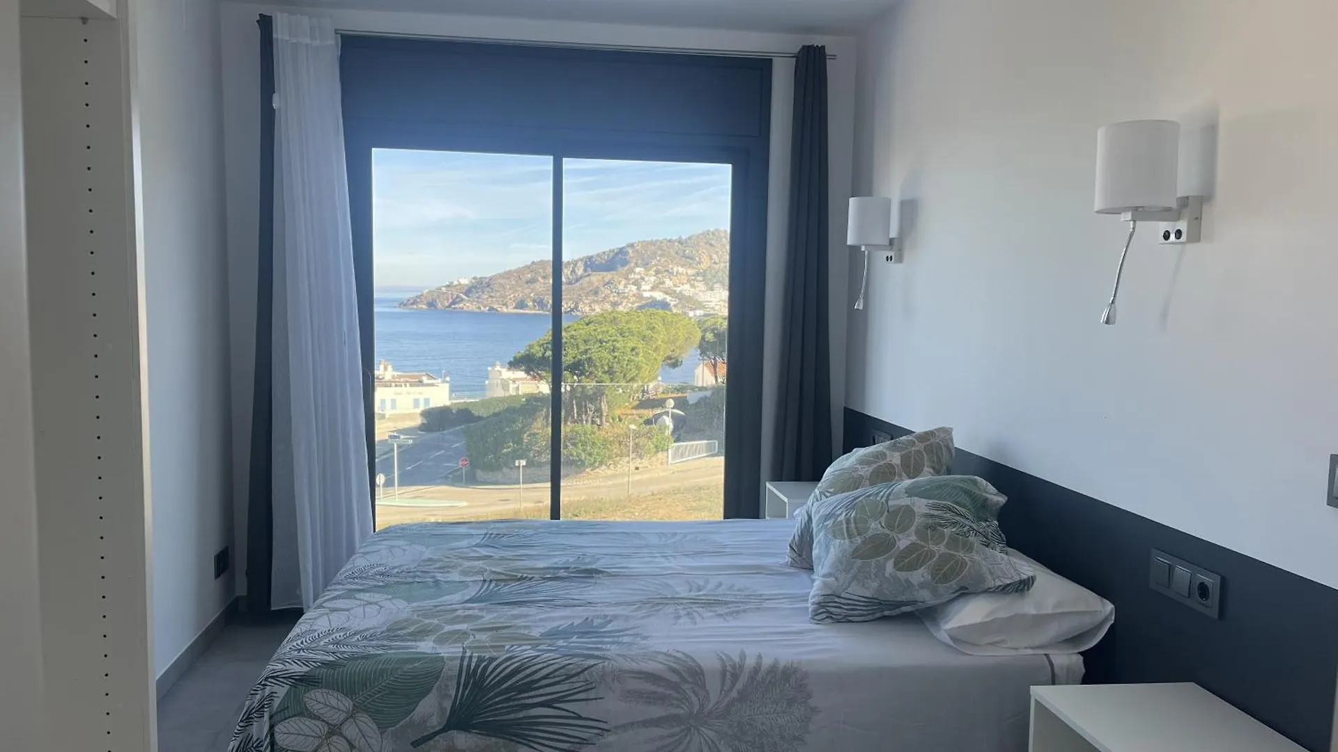 Vil•La Cala Prona Vila El Port De La Selva Villa